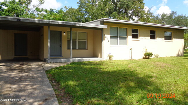 2014 Orlean Dr in Jacksonville, FL - Building Photo - Building Photo