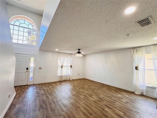 2050 Corner Glen Dr in Orlando, FL - Building Photo - Building Photo