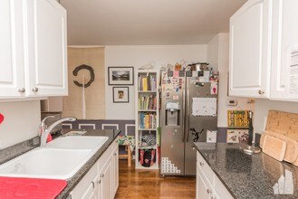 1030 W Byron St in Chicago, IL - Building Photo - Building Photo