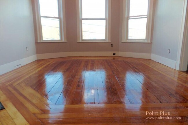 10 Cutter Ave in Somerville, MA - Building Photo - Building Photo