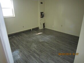 22 Winnie St in Albany, NY - Building Photo - Building Photo