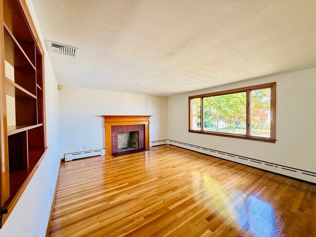 30 Gardner St in Newton, MA - Building Photo - Building Photo