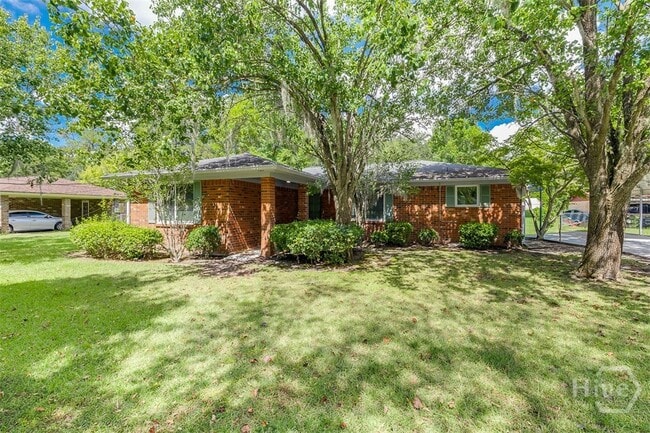 104 W Moore St in Bloomingdale, GA - Building Photo - Building Photo