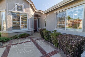 2554 Douglas Fir Dr in Lodi, CA - Building Photo - Building Photo