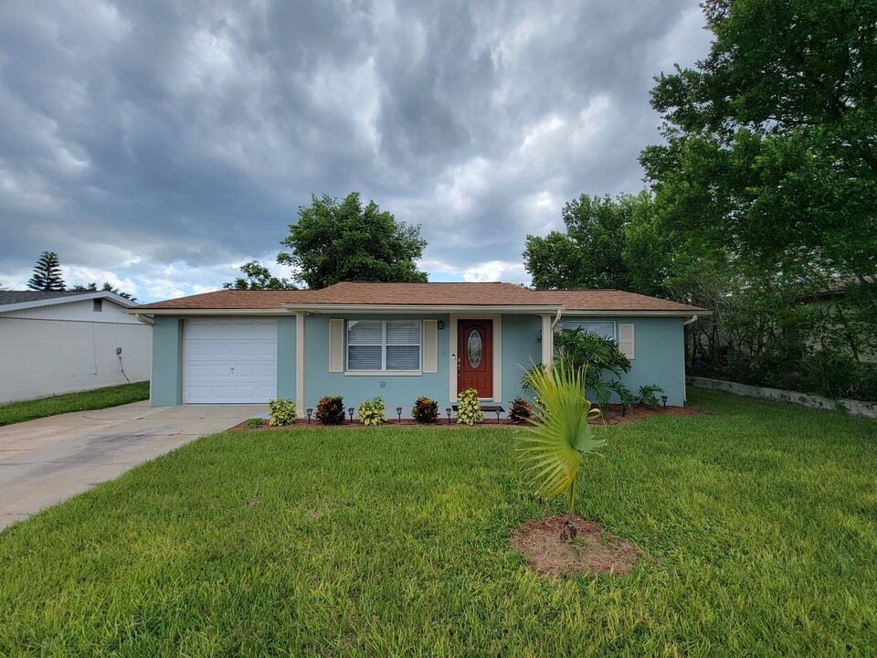 9505 Gray Fox Ln in Port Richey, FL - Building Photo