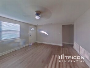 14402 13th St in Dade City, FL - Building Photo - Building Photo