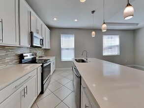 895 Brutus Terrace in Lake Mary, FL - Building Photo - Building Photo