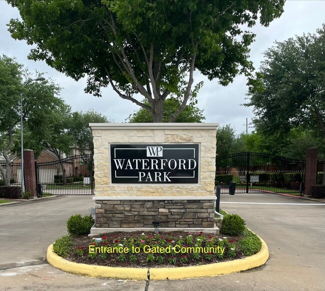 property at 4014 Waterford Ln