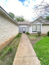 9010 Bridgewood Trail in Austin, TX - Building Photo - Building Photo