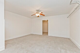 739 Hinman Ave-Unit -1G in Evanston, IL - Building Photo - Building Photo