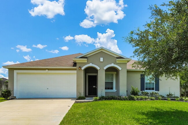 property at 2682 Oak Haven Dr