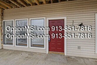 3705 NE 72nd St in Gladstone, MO - Building Photo - Building Photo