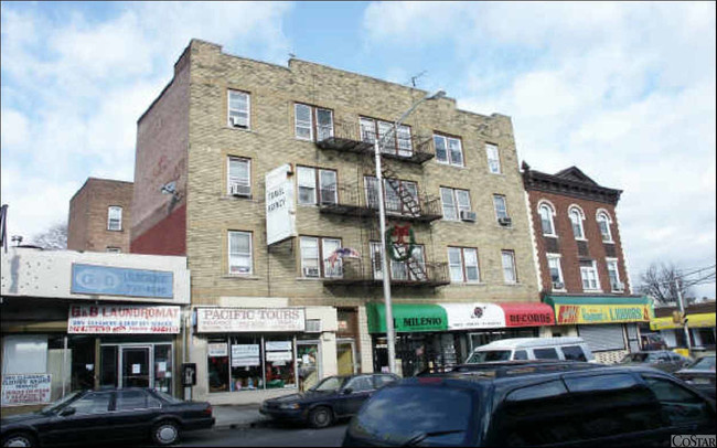 270 Monroe St in Passaic, NJ - Building Photo - Building Photo