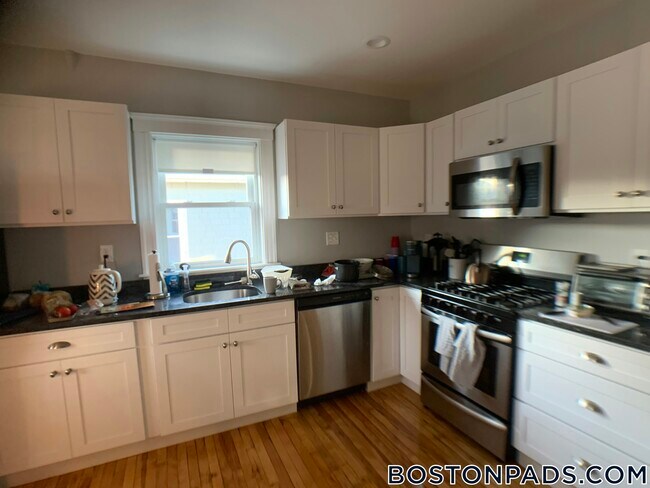 58 Frederick Ave