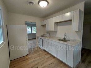 2411 Del Plain Ave in Michigan City, IN - Building Photo - Building Photo