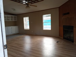 121 Landing Ln in Grand Cane, LA - Building Photo - Building Photo