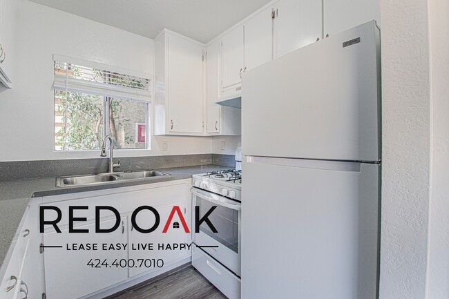 1669 W 261st St, Unit 4 in Los Angeles, CA - Foto de edificio - Building Photo