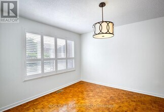 122 Lisgar St in Toronto, ON - Building Photo - Building Photo