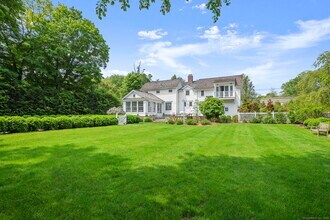 66 North Ave in Westport, CT - Building Photo - Building Photo