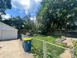 41 Kessler Blvd W Dr in Indianapolis, IN - Building Photo - Building Photo