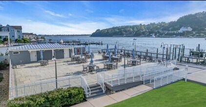 150 Ocean Ave in Sea Bright, NJ - Building Photo - Building Photo