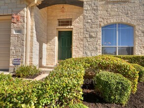 27 Juniper Berry Way in Lakeway, TX - Building Photo - Building Photo