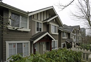 The Beresford in Burnaby, BC - Building Photo