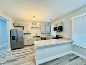 1107 E 38th St in Savannah, GA - Building Photo - Building Photo