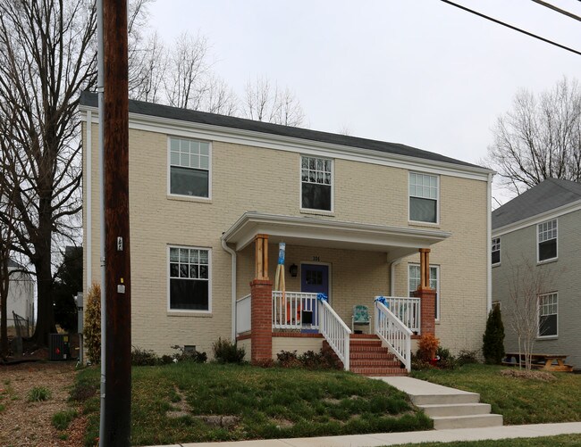 306 Northwood Cir in Durham, NC - Foto de edificio - Building Photo