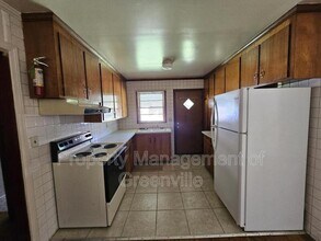 9 Eisenhower Dr in Greenville, SC - Building Photo - Building Photo