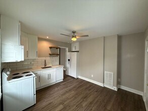 707 Grandin Rd in Charlotte, NC - Building Photo - Building Photo