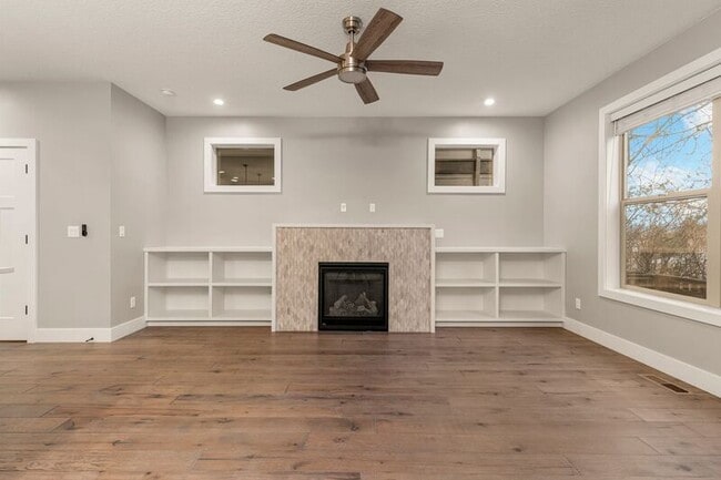 7898 SW Capitol Hill Rd in Portland, OR - Building Photo - Building Photo