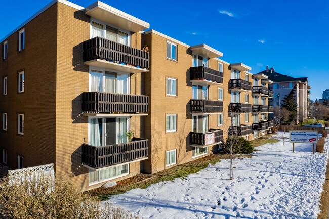1802 12th Ave SW in Calgary, AB - Building Photo - Building Photo