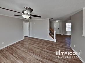 242 Julian Pond Ln in Kernersville, NC - Building Photo - Building Photo