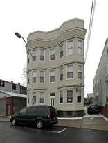10-12 S 5th St in Harrison, NJ - Building Photo