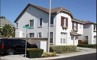 42165 Calabria Dr in Temecula, CA - Building Photo