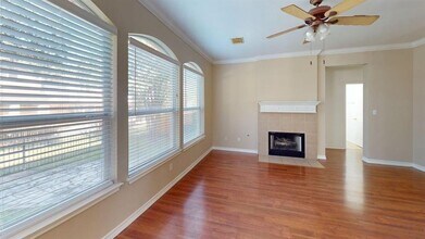 1716 Rosenborough Ln S in Round Rock, TX - Building Photo - Building Photo