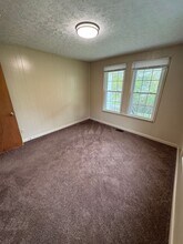 813 Cedar Springs Rd in Weaver, AL - Building Photo - Building Photo
