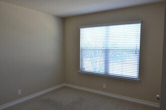 15525 Gray Catbird in San Antonio, TX - Building Photo - Building Photo