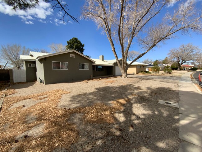 2809 Carolina St NE in Albuquerque, NM - Building Photo - Building Photo