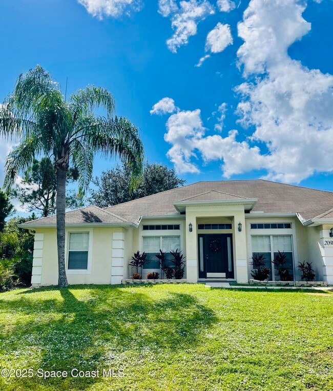 2098 Jupiter Blvd SW in Palm Bay, FL - Building Photo - Building Photo