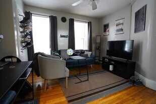 41 Anderson St, Unit 1-1 in Boston, MA - Building Photo