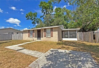 9389 Melrose St in Spring Hill, FL - Building Photo - Building Photo
