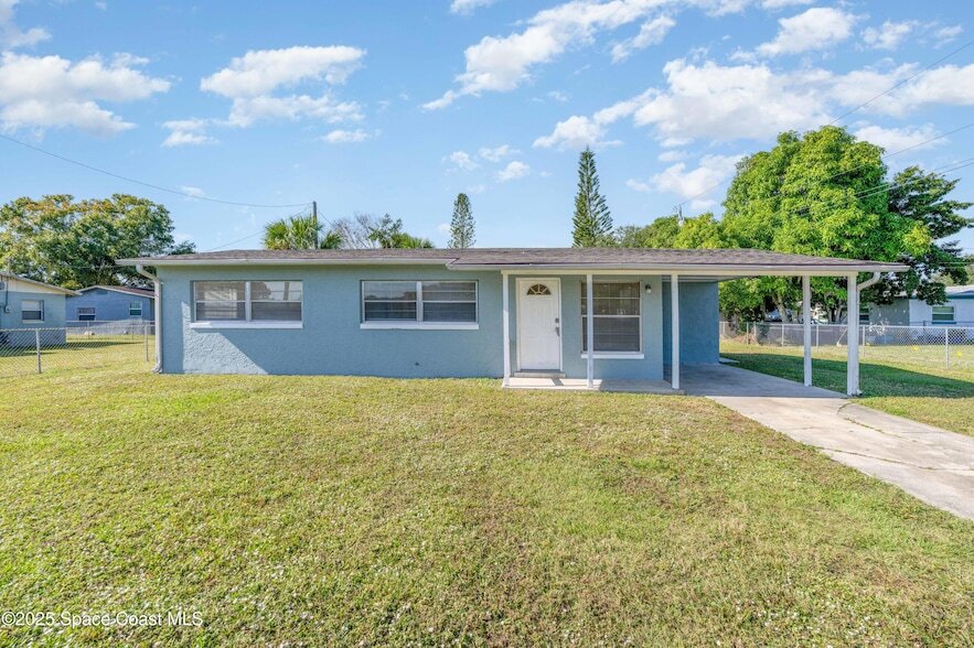 557 Cox St in Cocoa, FL - Foto de edificio