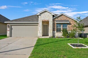 2115 Chief St in Bryan, TX - Building Photo