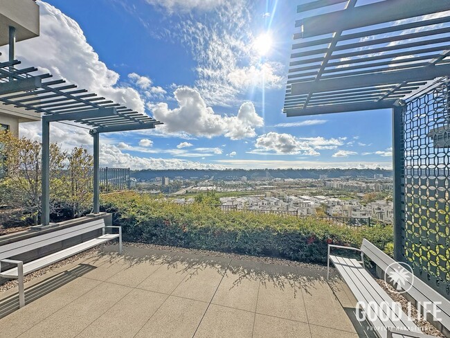 2842 Via Alta Pl in San Diego, CA - Building Photo - Building Photo