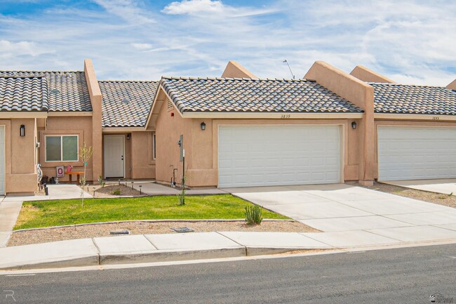 property at 3839 S Desert Sky Dr
