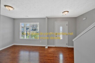 2872 Creekbend Dr in Nashville, TN - Building Photo - Building Photo