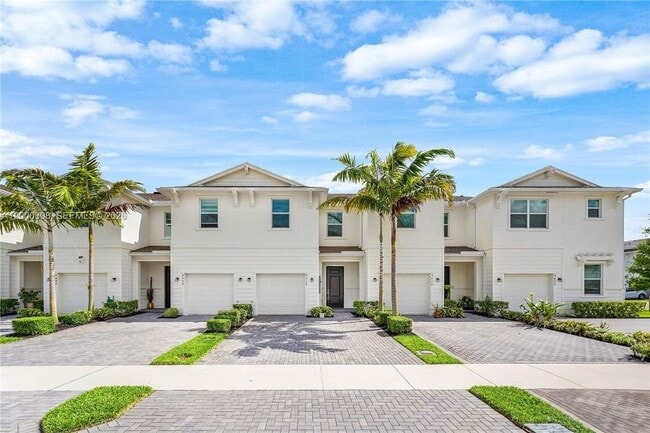 4612 Hollister Ave in Greenacres, FL - Building Photo - Building Photo