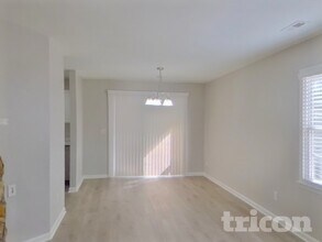 8129 Blairtree Ct in Charlotte, NC - Building Photo - Building Photo